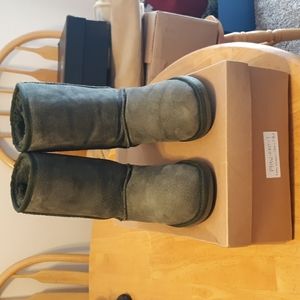 Lamo forest green short boots with original box